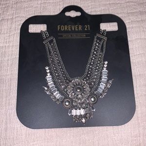 Silver/Clears Jewelry Necklace l Forever 21 Special Collection